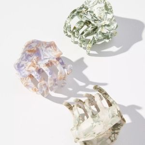 NWOT Anthropologie Scalloped Tortoise Hair Clip Set of 3